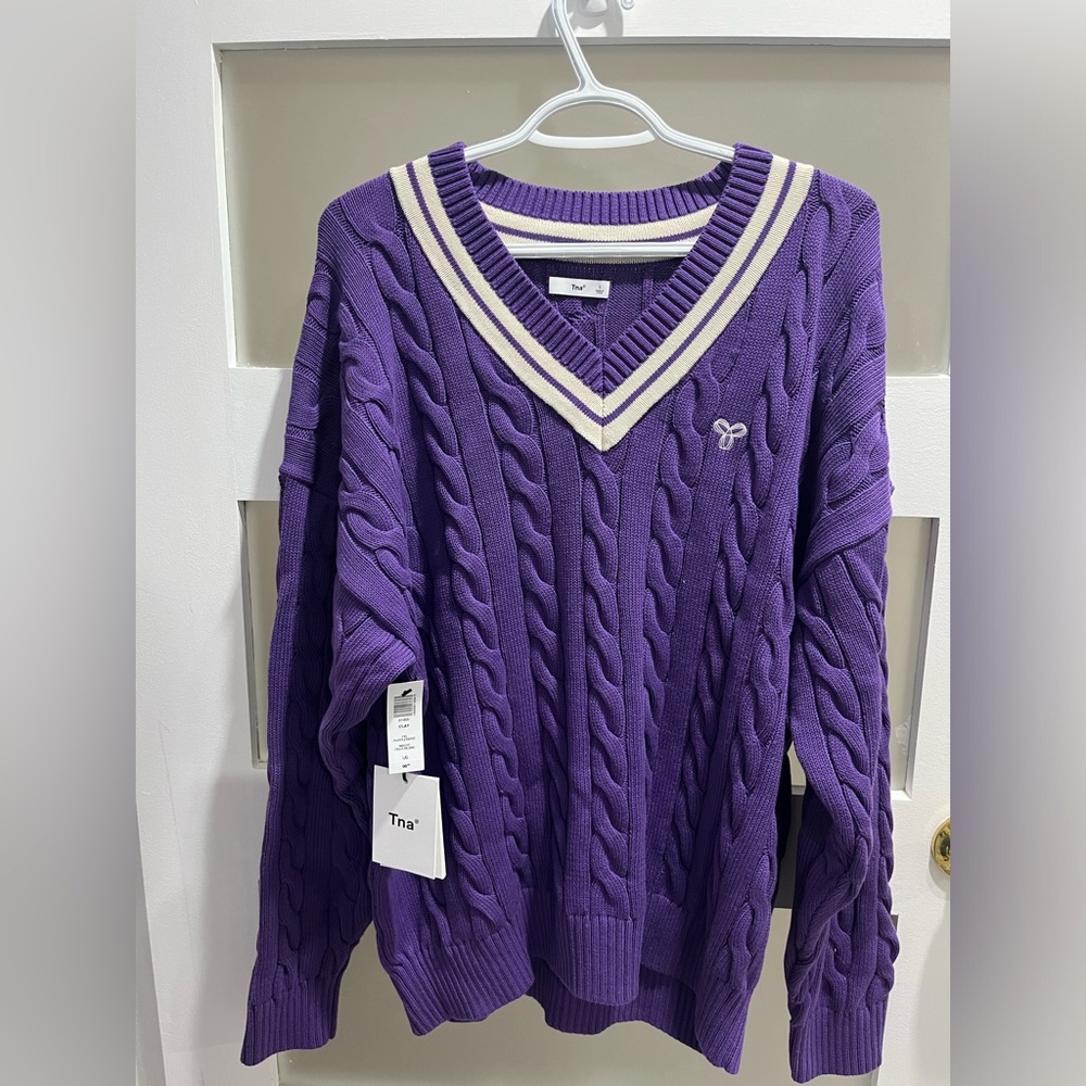TNA SWEATER SIZE LARGE BRAND NEW WITH TAGS